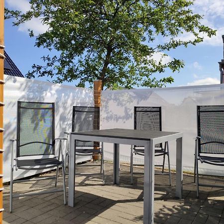 Ferienwohnung Ostseezeit - In Ruhiger Lage Нинхаген Экстерьер фото